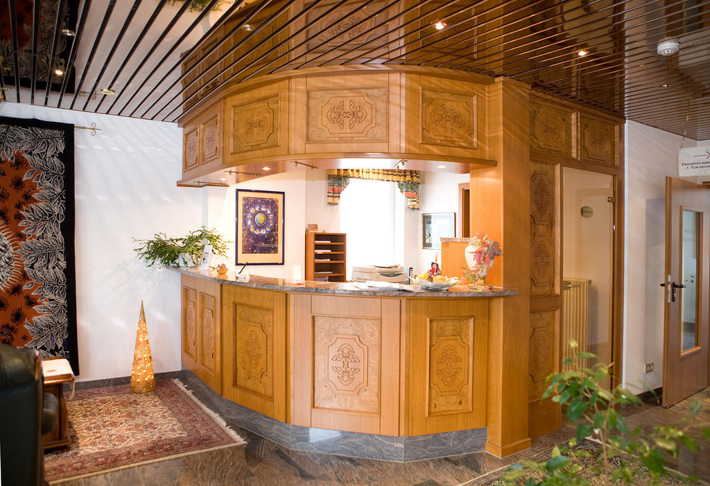 Central Inn Hotel Garni エッペルボルン エクステリア 写真
